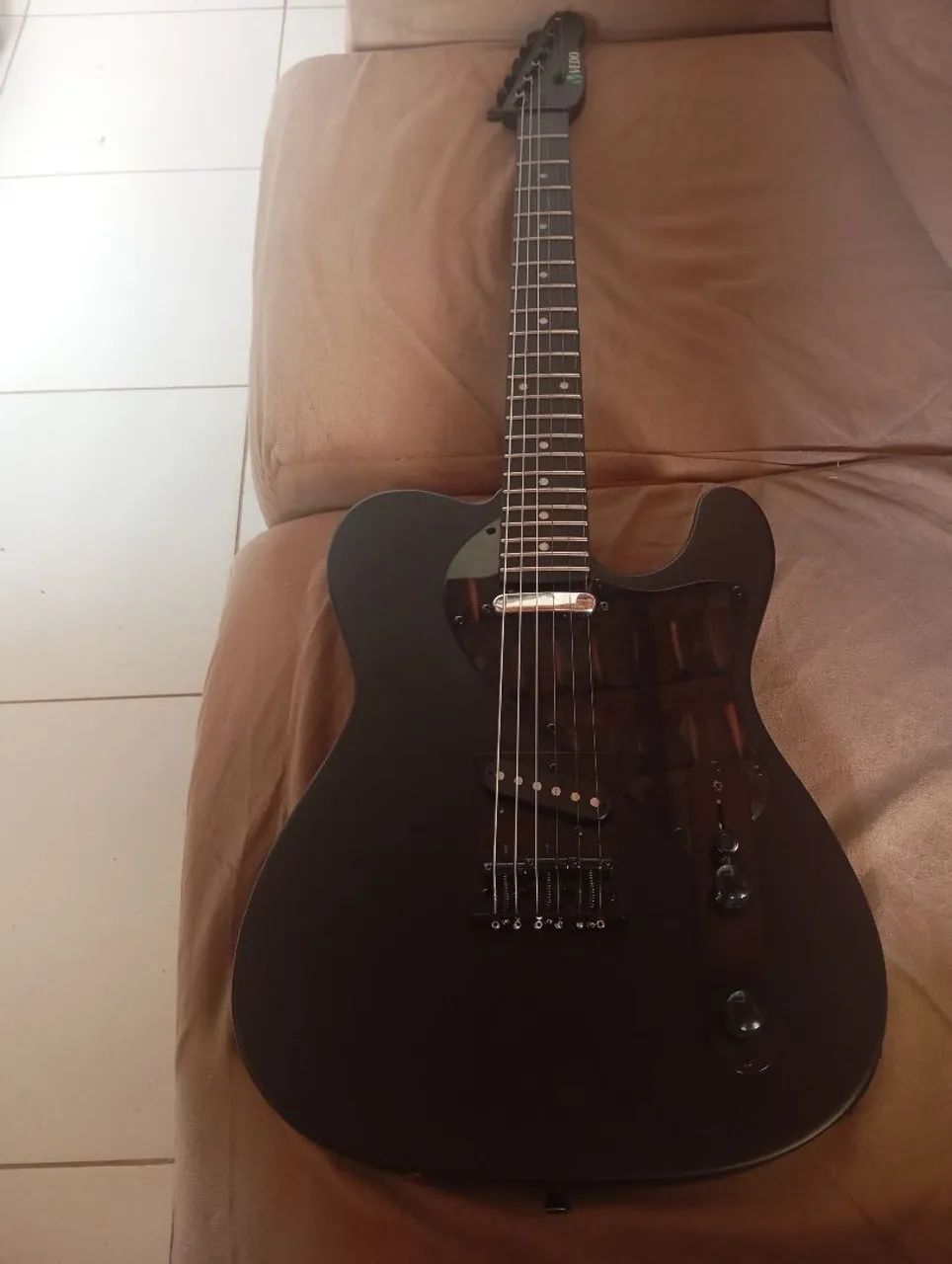 Guitarra Telecaster  - Foto 2