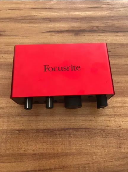 INTERFACE DE ÁUDIO FOCUSRITE SCARLETT SOLO 4TH GEN VERMELHA - Foto 3