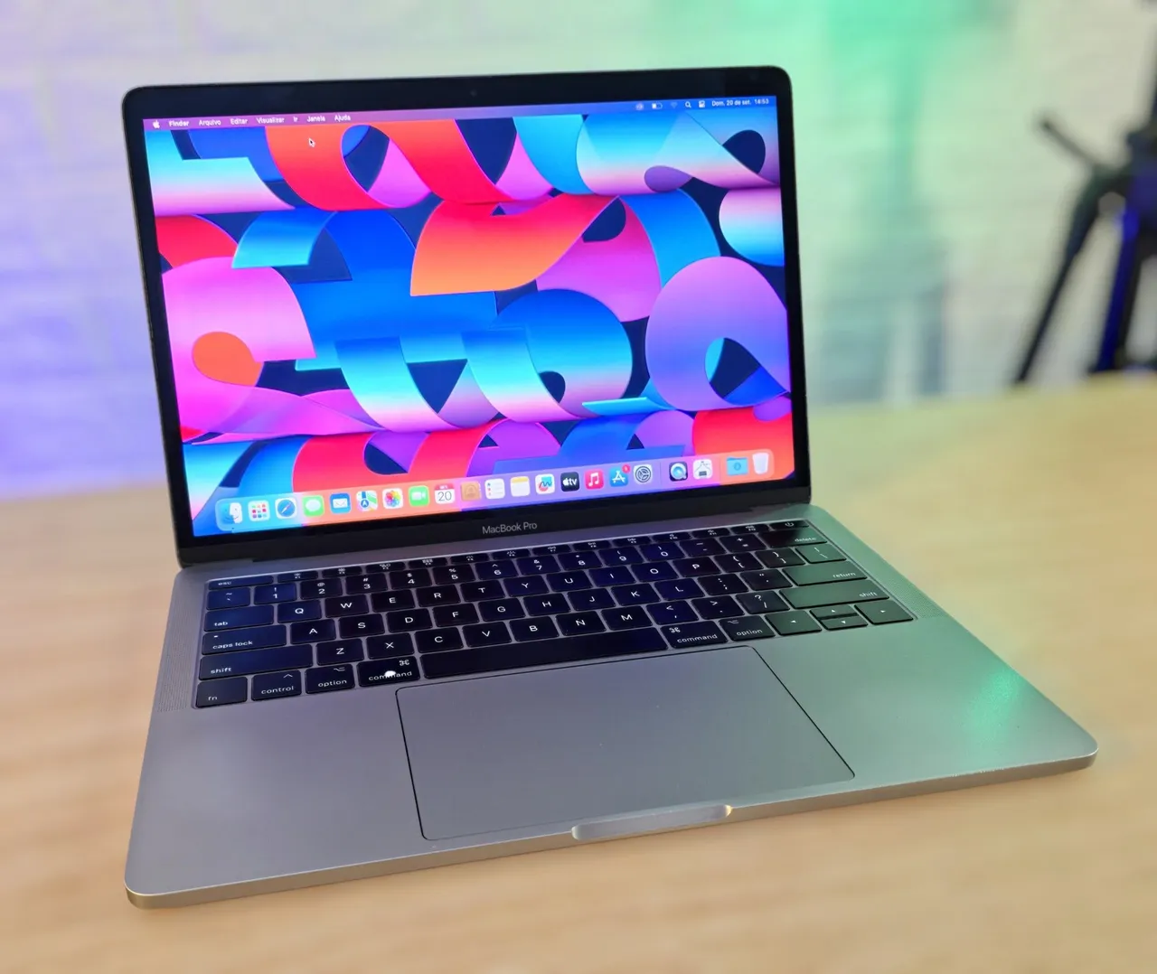 macbook pro 2017 16gb