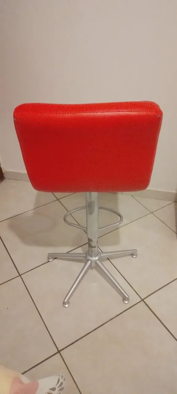 Cadeiras de balcão R$ 280,00 cada uma - Foto 2