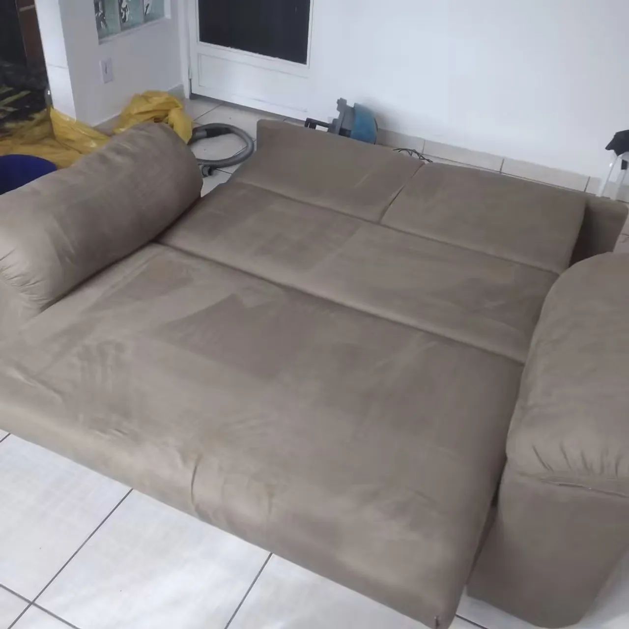 Limpeza, instalação e manutenção. 
