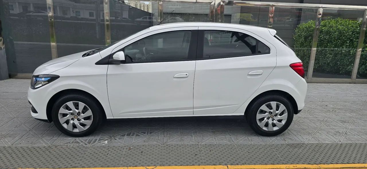 Chevrolet Onix Hatch LT 1.4 8V Flex Power Mec. 4P 2015 - Foto 5