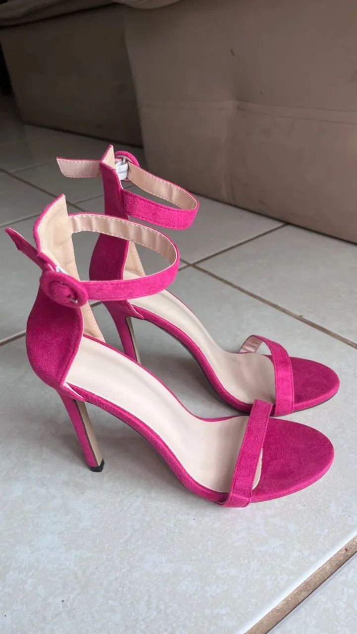 Vendo Salto Rosa tamanho 36 - Foto 3