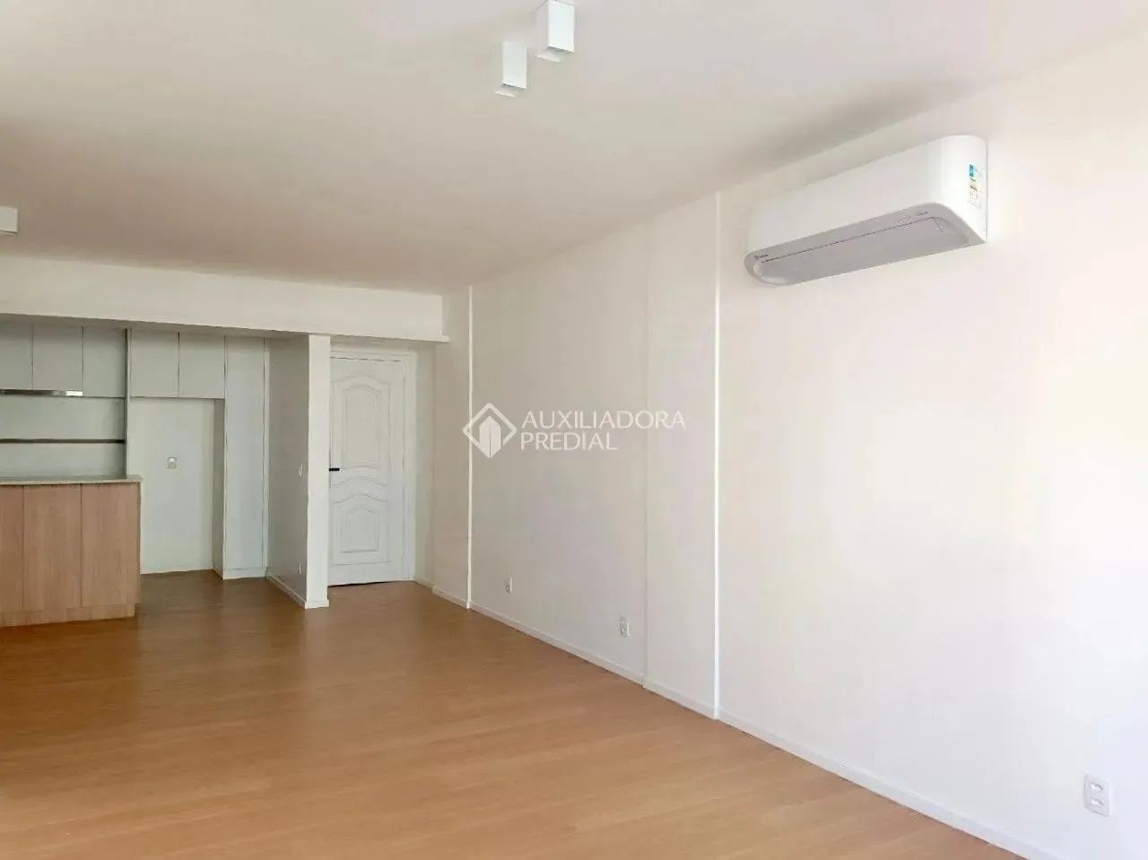 Apartamento 2D com cozinha planejada a 3 minutos da Beira mar Norte! - Foto 2