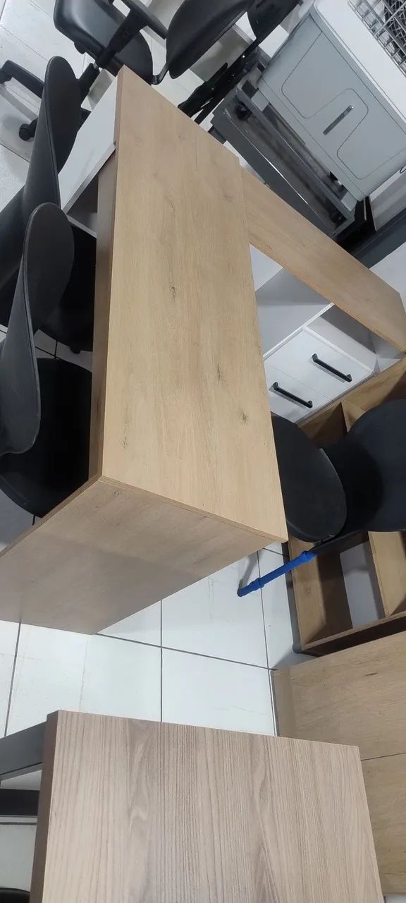 Mesa L compacta,1.36 x 1.36  ,com armário junto  - Foto 2