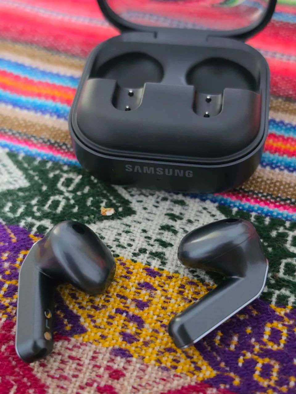 Fone Bluetooth Samsung Buds 4 - Foto 3