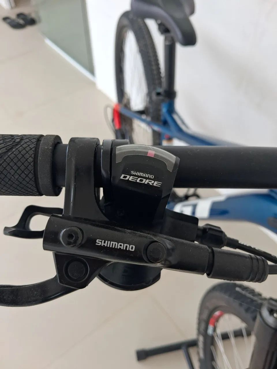 Bicicleta GT Avalanche Comp 29 - Foto 3