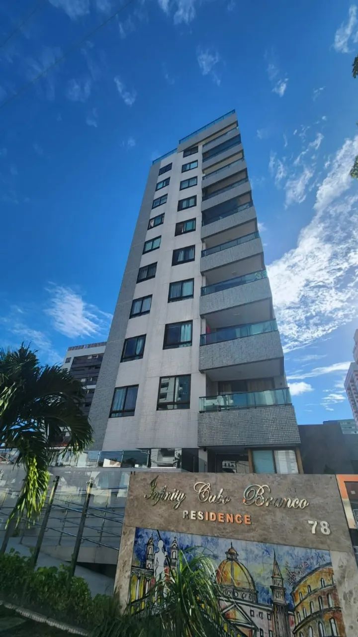 Apartamento no  Cabo Branco com 2 quartos sendo 1 suíte.