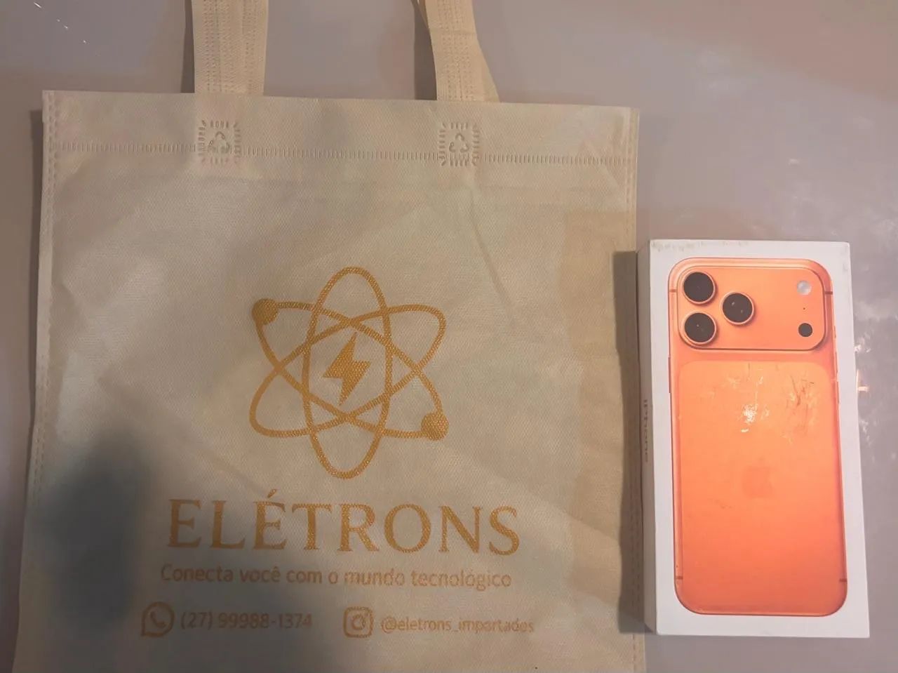 iPhone 17 Pró Max Laranja 