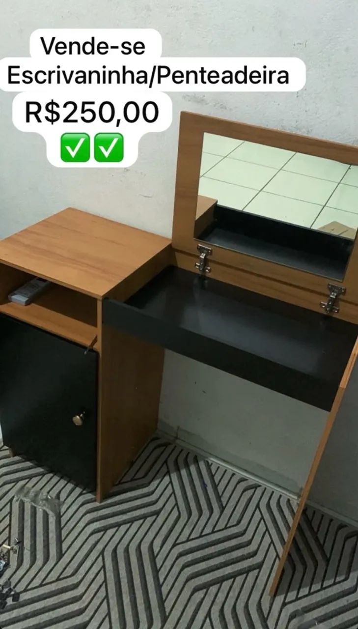 Escrivaninha/Penteadeira