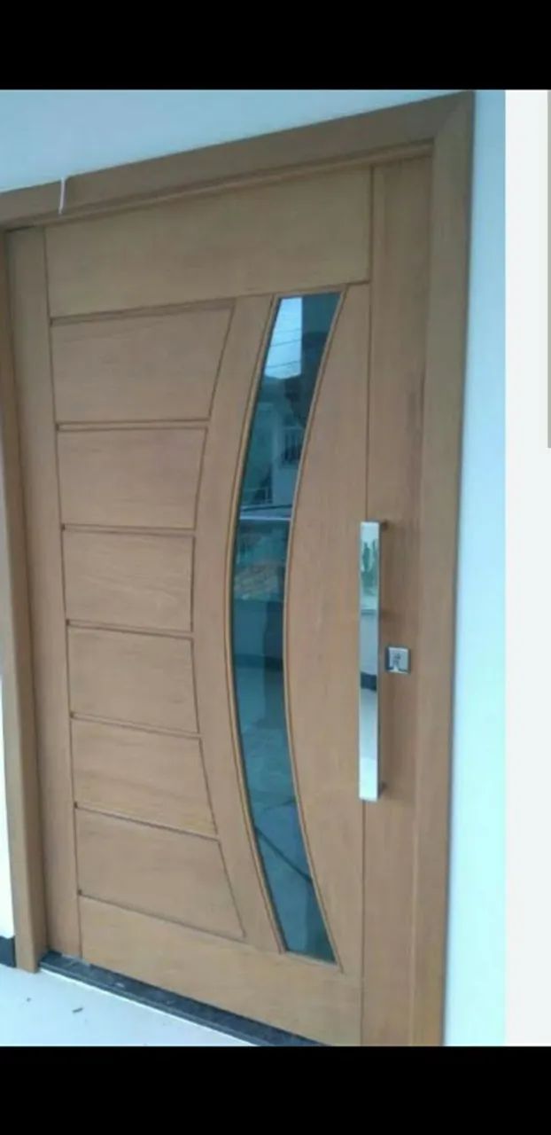 Instalação de portas de madeira 