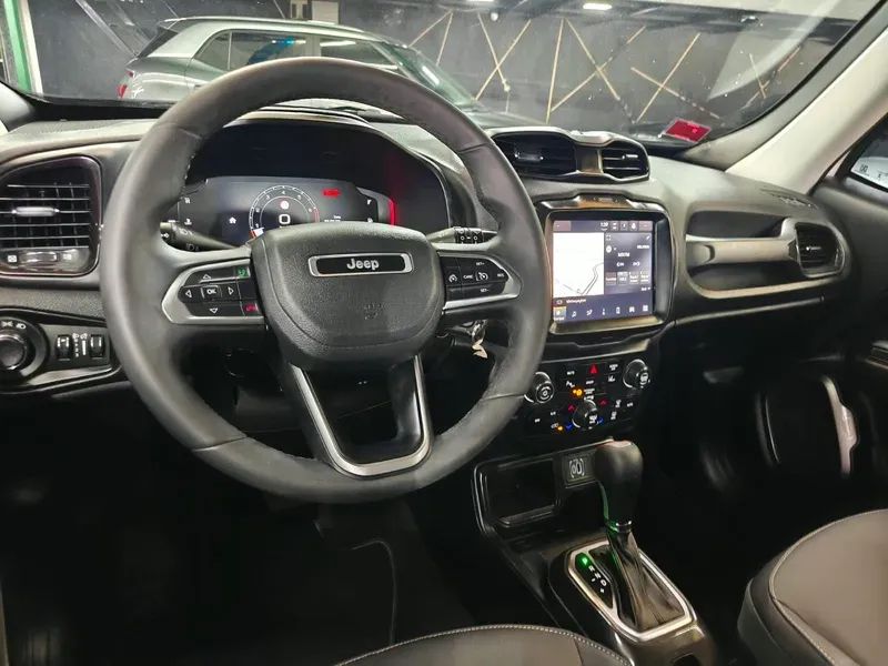 Jeep Renegade Long. T270 1.3 TB 4x2 Flex Aut., foto 11 de 19