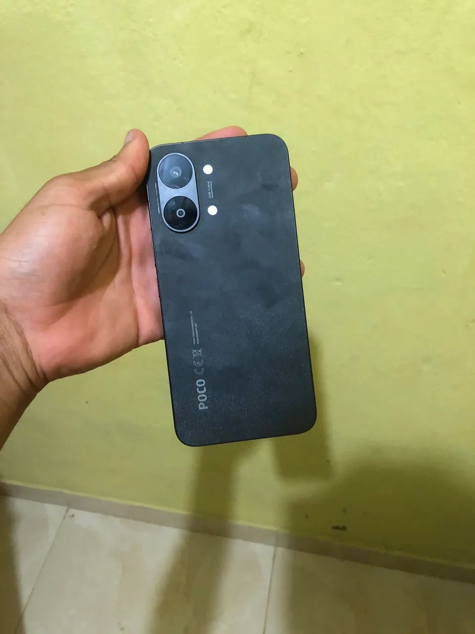 Poco x8 pro Max Com a tela quebrada - Foto 2