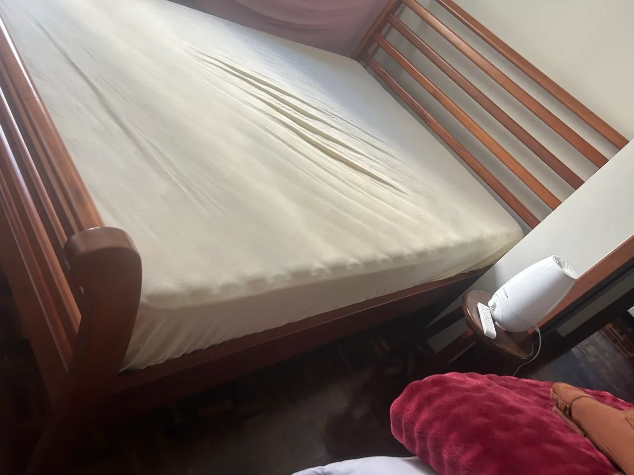 Cama de casal em madeira  - Foto 3
