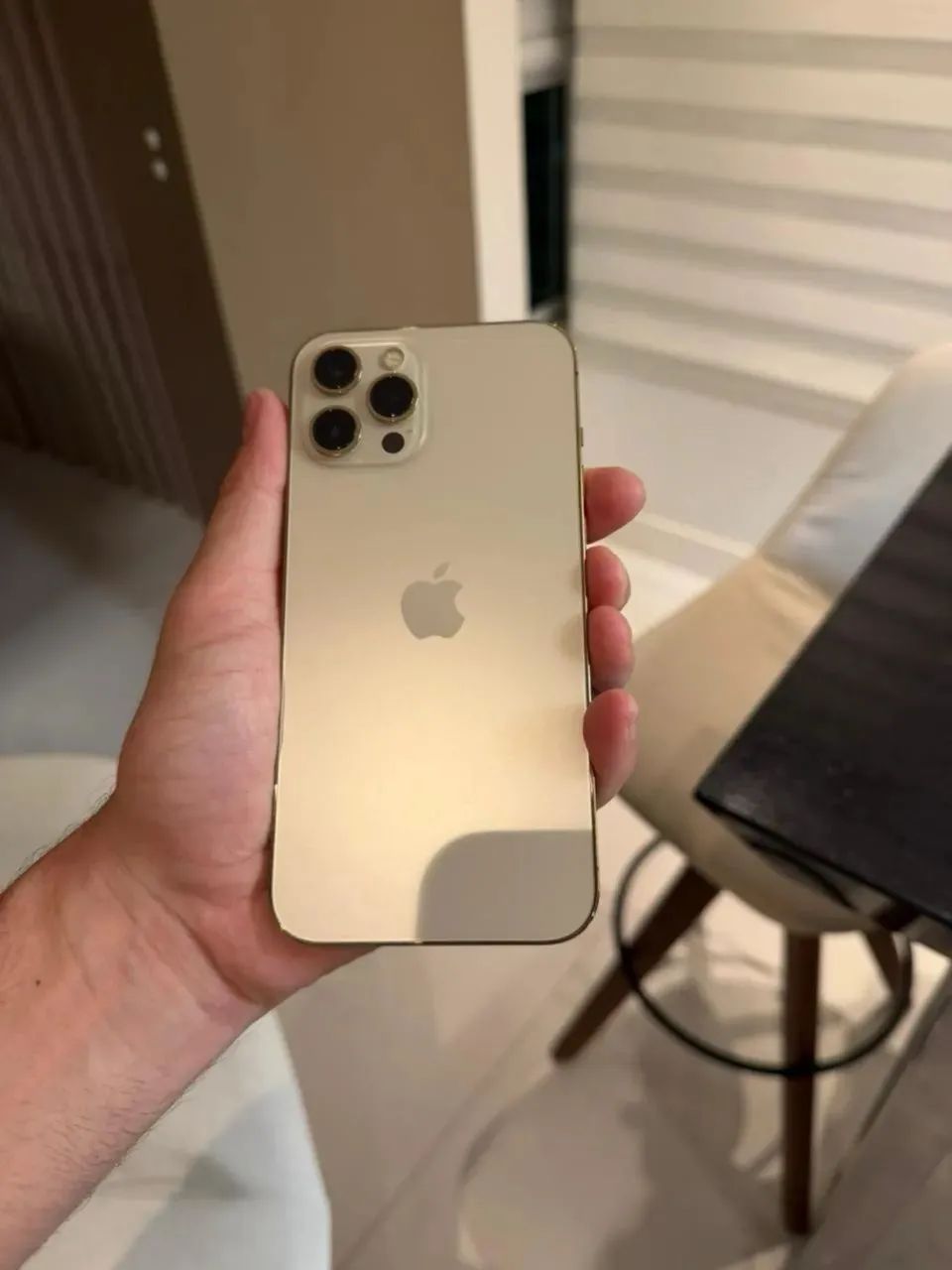 iPhone 12 Pro Max gold 256 gigas - Celulares e Smartphones