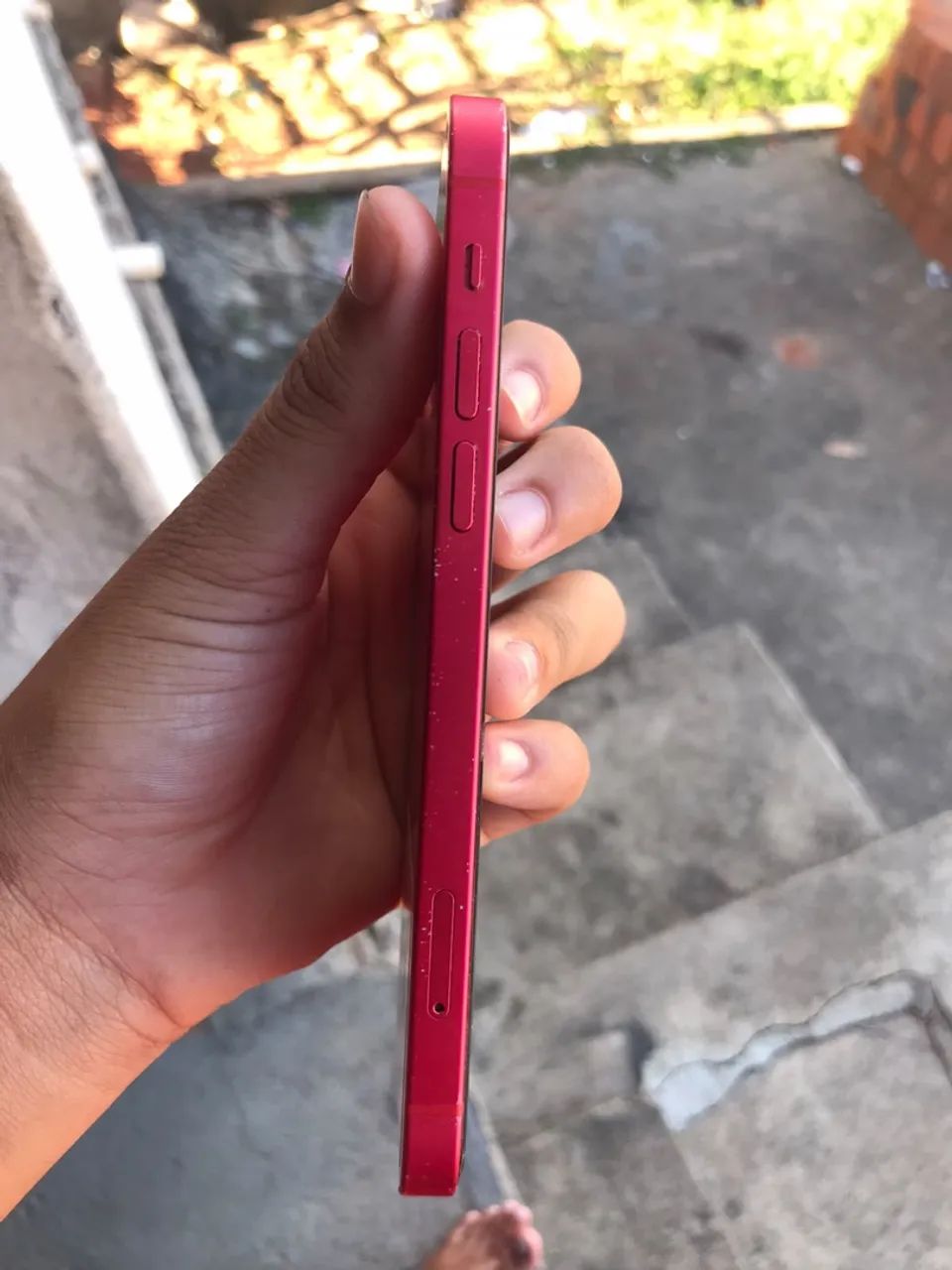 iPhone 12 semi novo so com marca de uso  - Foto 3