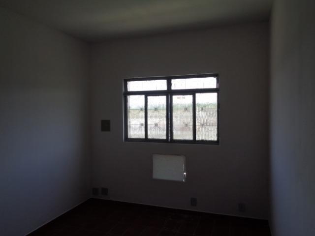 Alugo ótima casa no centro de Japeri - Foto 6