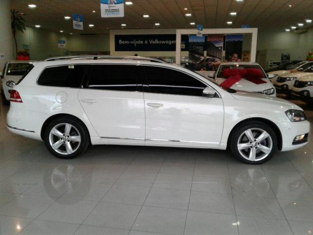 VOLKSWAGEN PASSAT VARIANT 2.0 TSI TIP Branco 2013/2014 - Foto 7