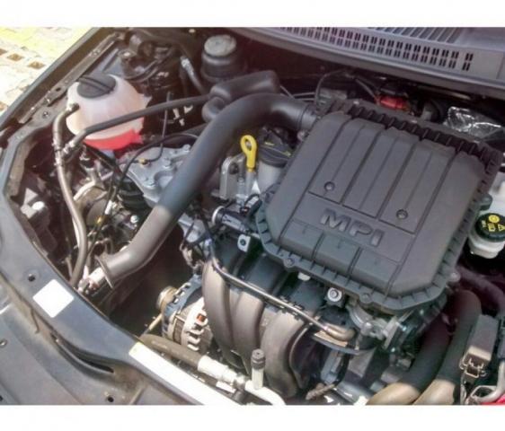 VOLKSWAGEN VOYAGE TRENDLINE G6 1.0 12V FLEX Preto 2017/2017 - Foto 12