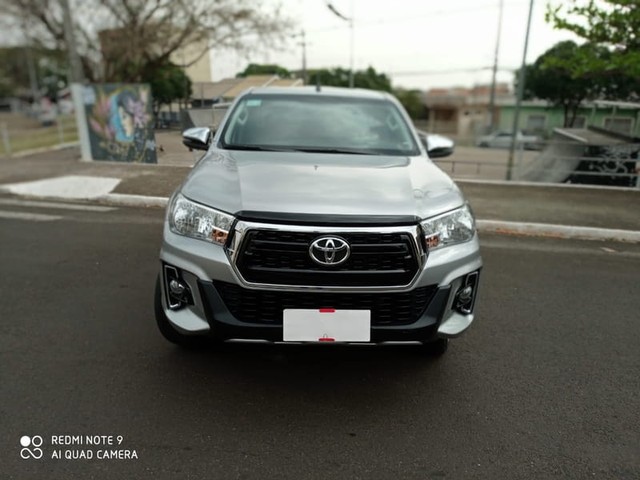 TOYOTA HILUX 2.8 SRV 4X4 CD 16V DIESEL 4P AUT