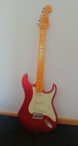 Guitarra Tg530 vermelha - Woodstock Series + capa + capotrasto + faixa