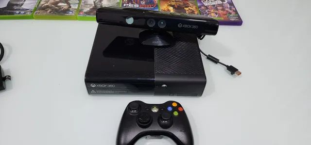 Xbox 360 Super Slim + Kinect + 1 Controles + Jogo