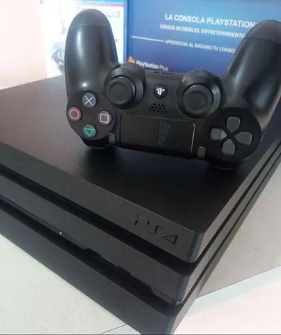 CONSOLA PLAYSTATION 4 PRO 1TB BLACK 1 COMANDOS - SEMINOVO - 1TB