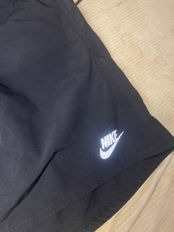 Short da Nike que reflete com a luz  - Foto 3