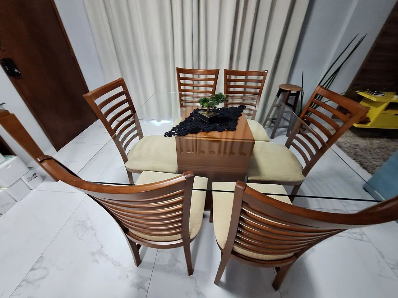 Conjunto de Mesa de Jantar com 6 Cadeiras65566200237570125