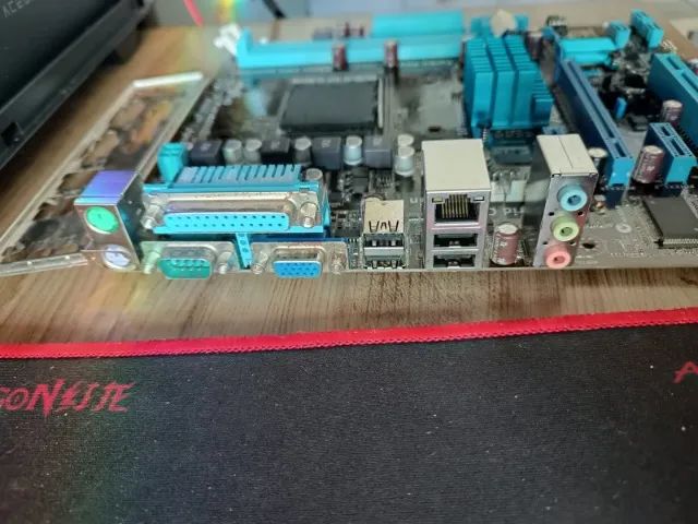 Placa Mãe Asus - M5a78l-m Lx/br Am3 + * Defeito - Foto 2