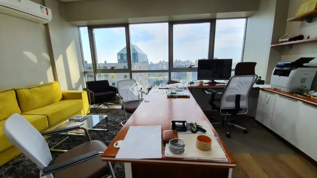 Sala comercial para venda no Trend City Offices Av. Ipiranga junto ao polo jurídico