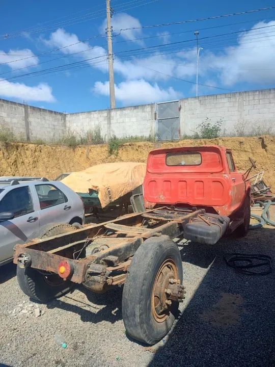 C 60 peças diversas  - Foto 2