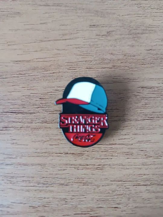 Pin Stranger Things Coca-Cola