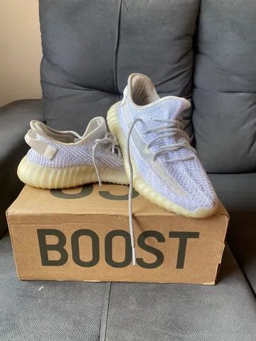 Adidas yeezy hotsell 550 usado