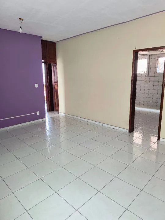 Vende-se Apartamento com 2/4 na Augusto Montenegro.