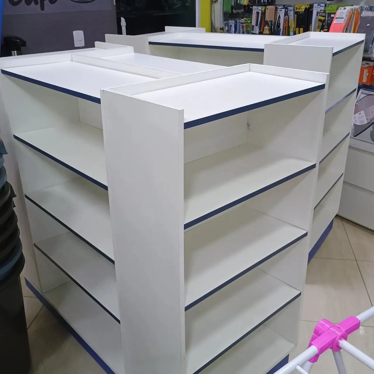 Gôndolas em MDF  - Foto 2