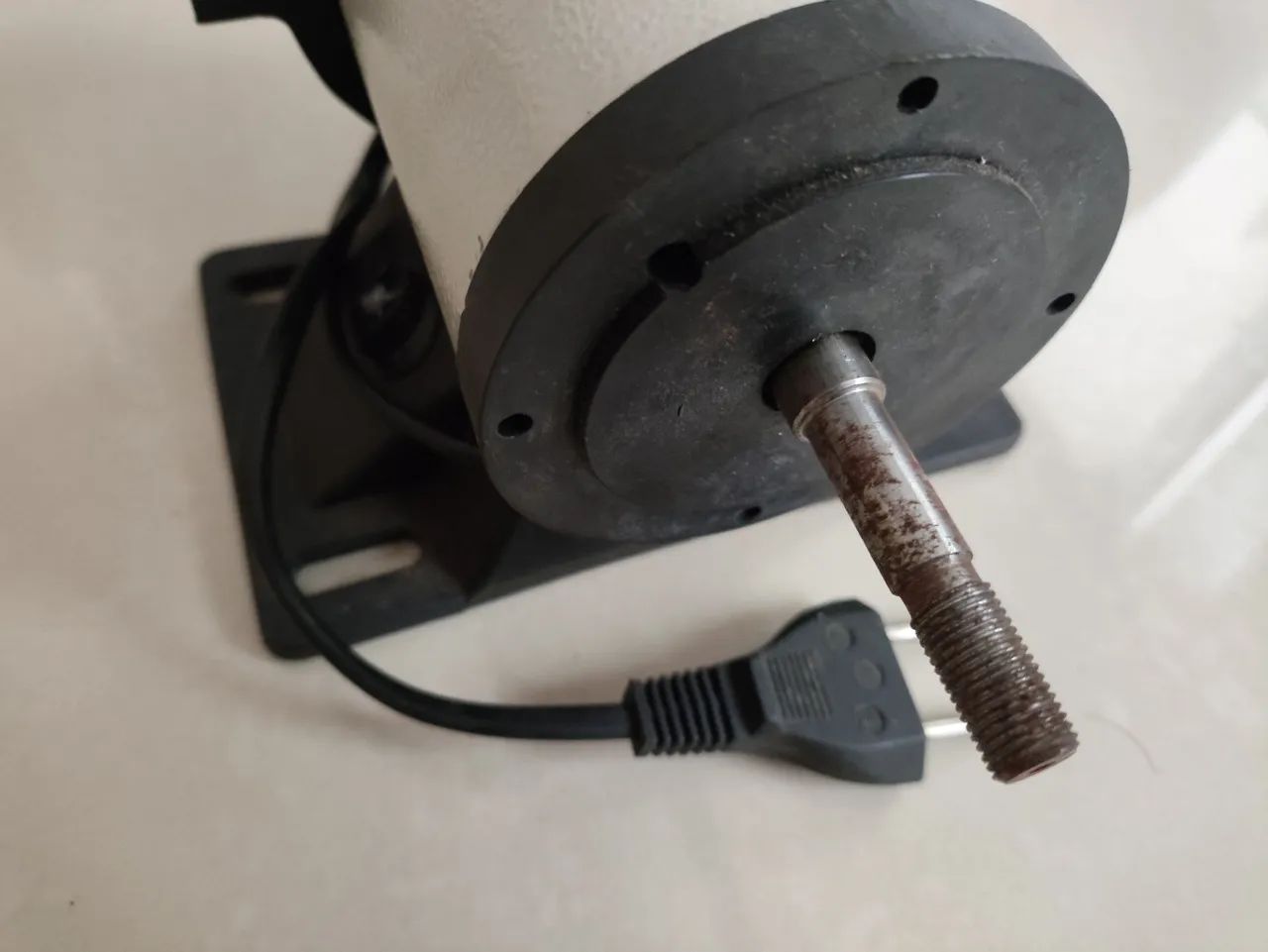 Motor Elétrico 335W 110V 60Hz 2500 RPM - Aceito Proposta - Foto 3