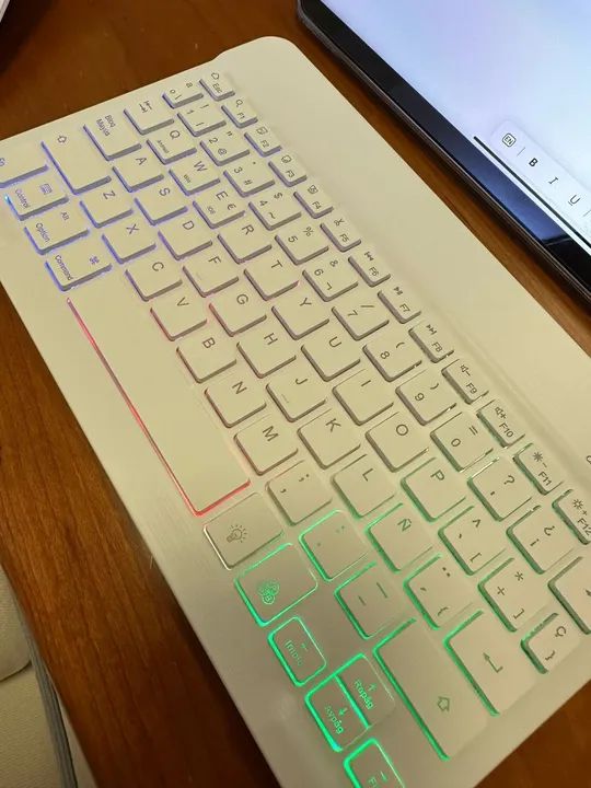 Teclado e Mouse Bluetooth RGB GANHE Suporte de BRINDE  - Foto 2