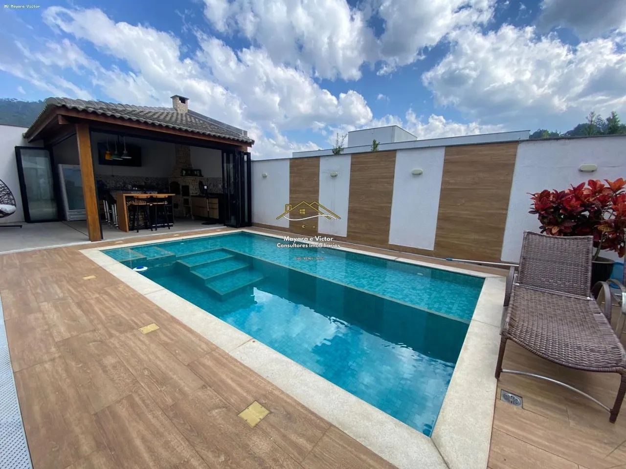 Casa para Venda em Teresópolis, Vargem Grande, 4 dormitórios, 2 suítes, 4 banheiros, 2 vag - Foto 2
