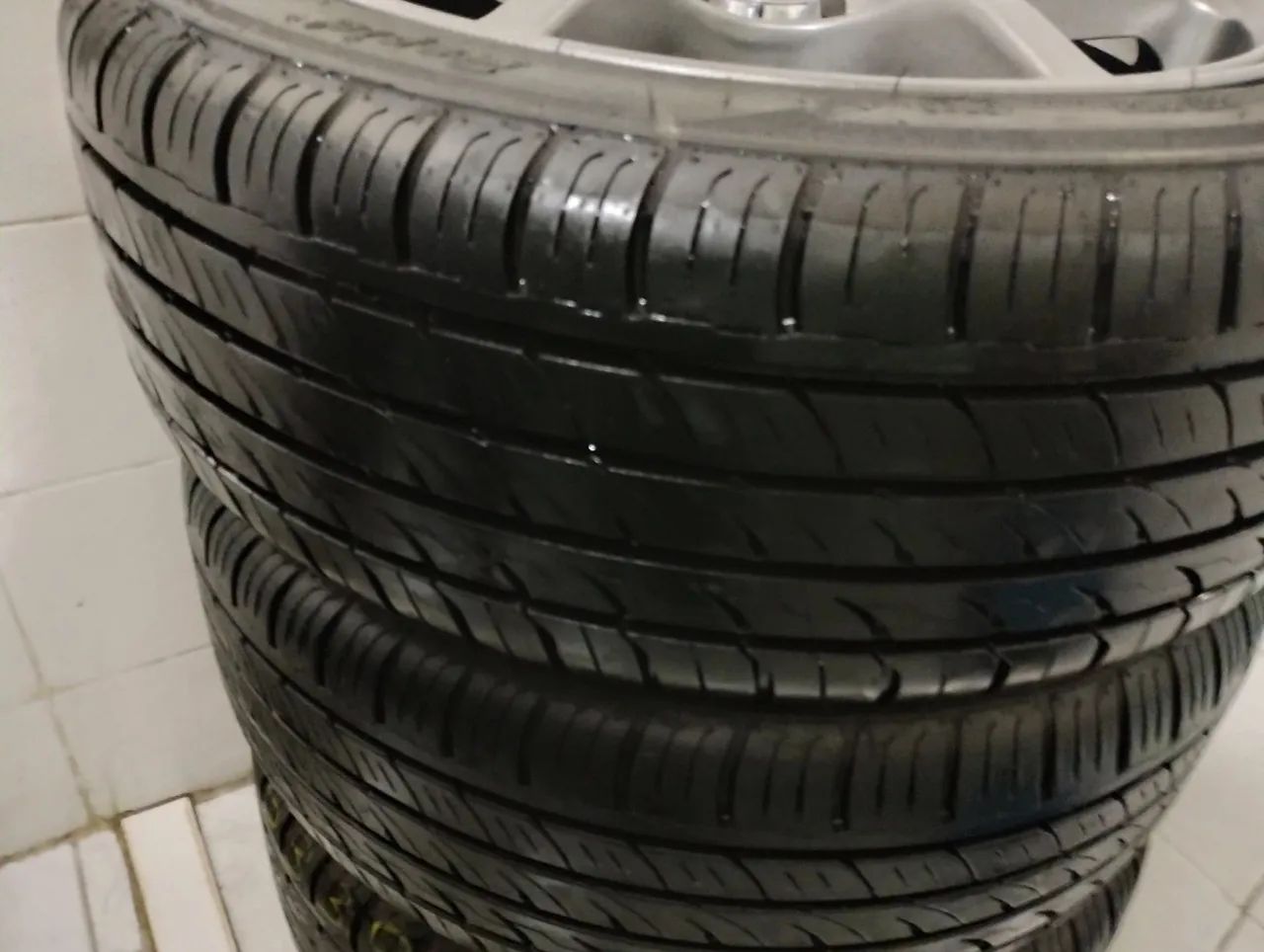 Rodas aro 17 advan com pneus 205 45 17 5x100 - Foto 4