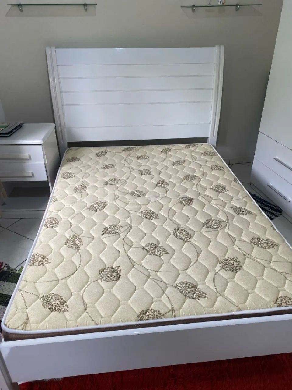 Cama de casal + guarda roupa de 5 portas. - Foto 3