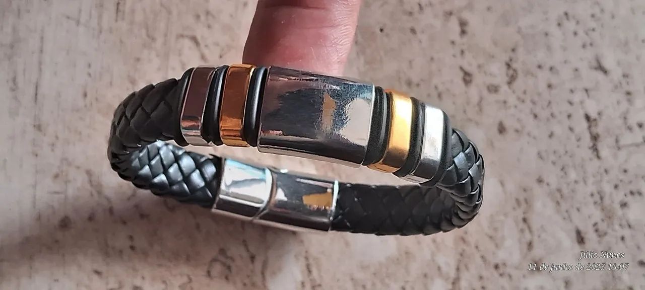 Pulseira de couro trabalhado  - Foto 2