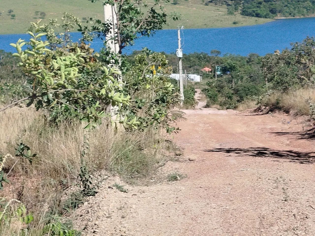 Vendo, um lote. 665 metros - Foto 2