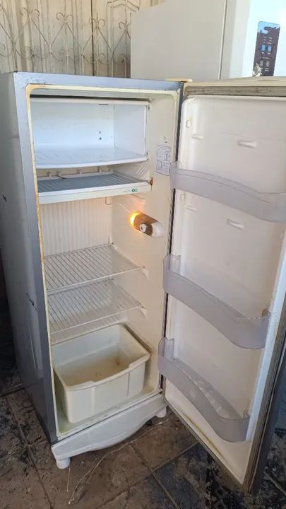 Geladeira Consul pequena  - Foto 4