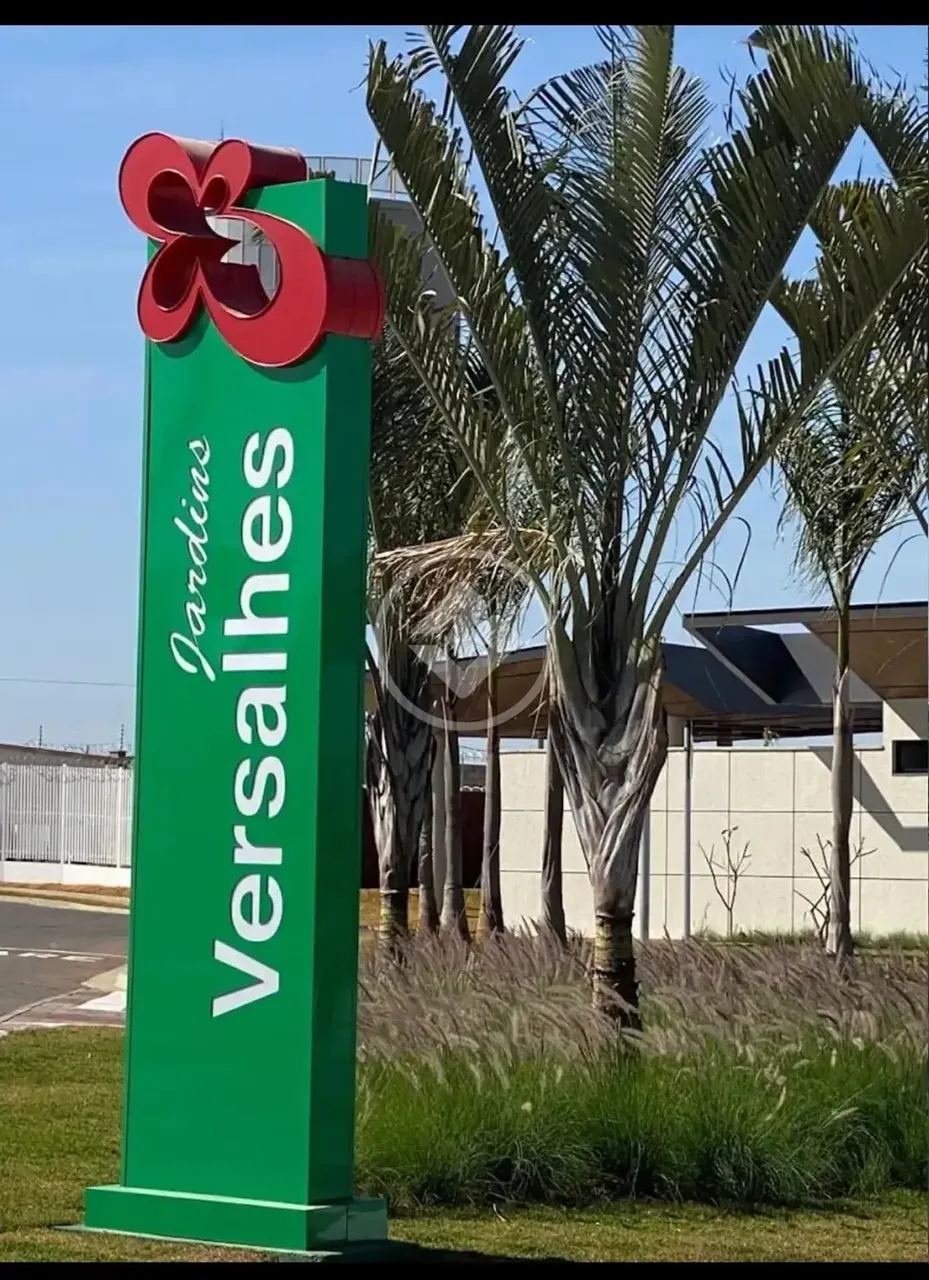 Lote à Venda no condomínio Jardins Versalhes em Aparecida de Goiânia - GO codigo: 130089