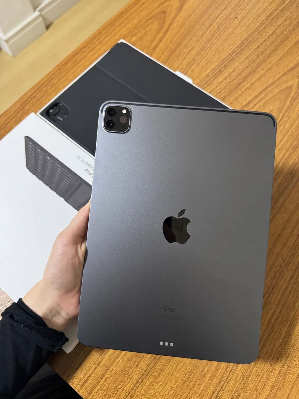 iPad Pro 11? (3ª geração - M1) 128GB + Magic Keyboard Original