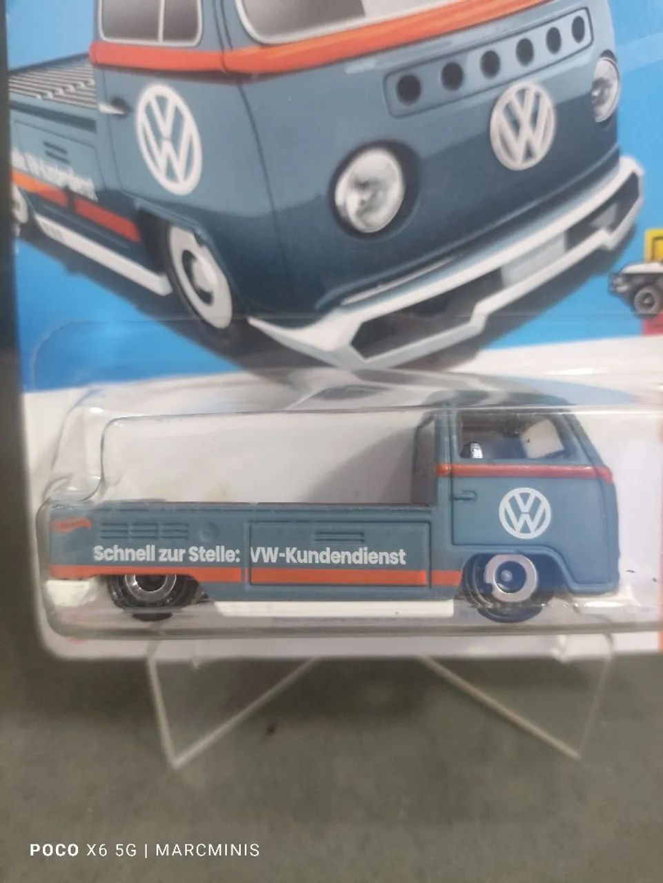 Miniatura Volkswagen T2 Pickup - Hot Wheels - 7 cm - Foto 2