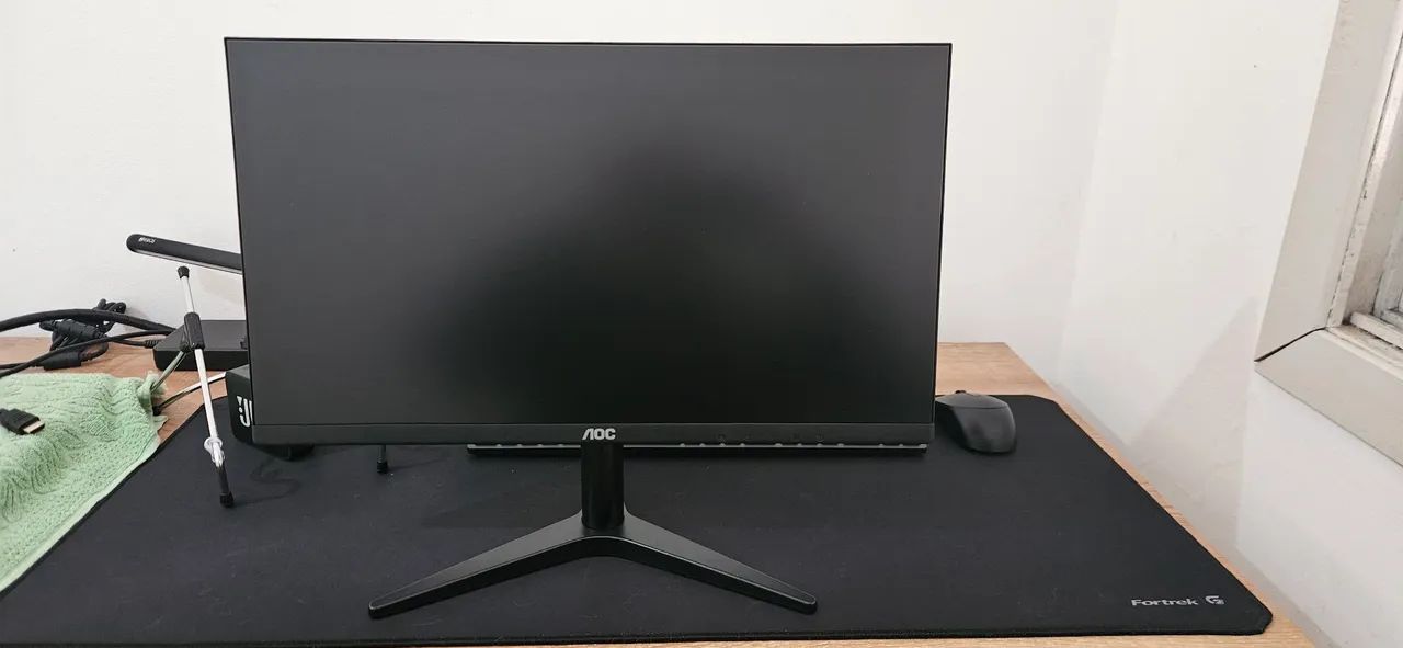 AOC 21.5" Monitor with VGA, HDMI, and VA Panel, Black, + Gift64312624038915124
