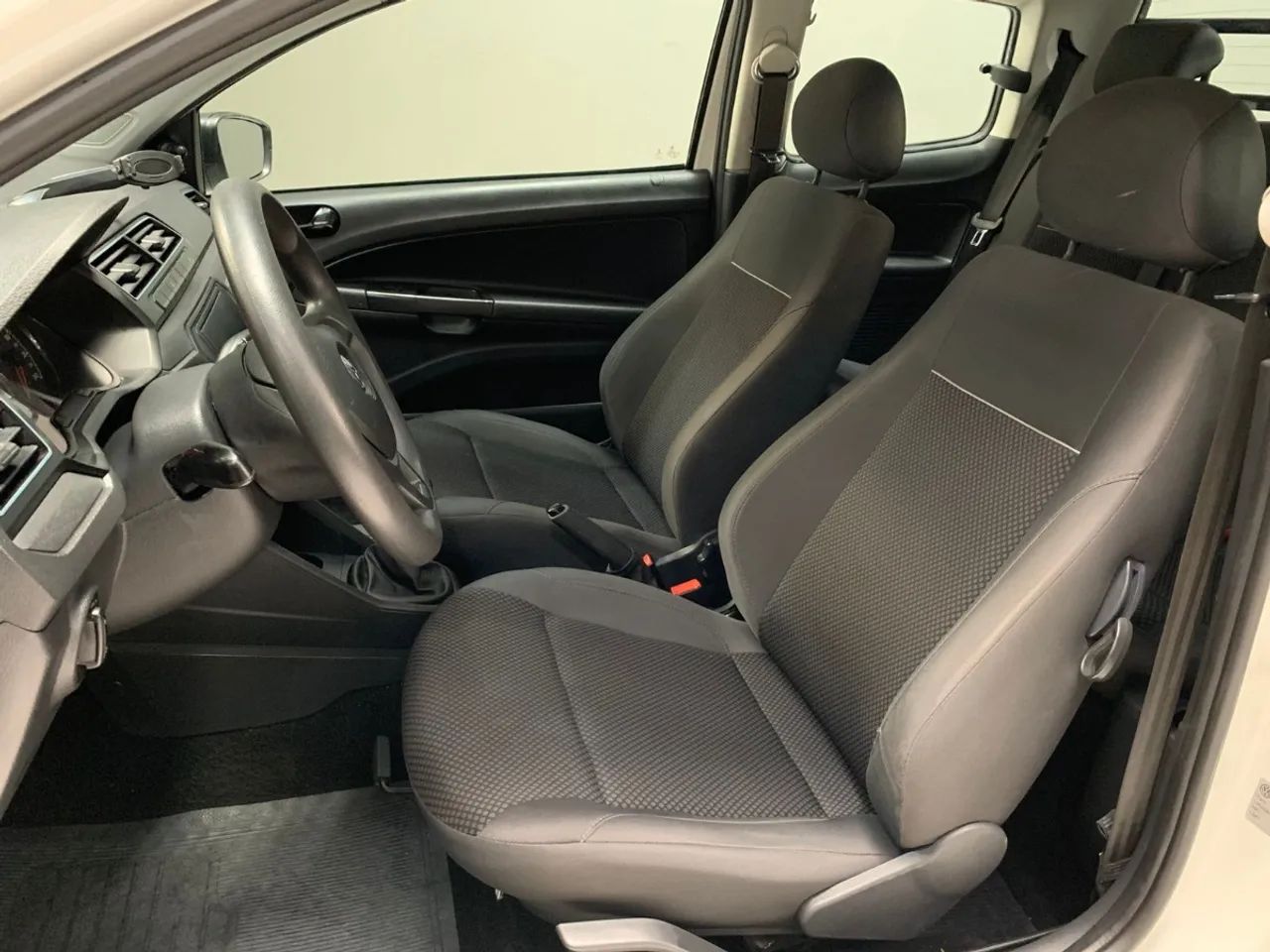 Volkswagen Saveiro Robust 1.6 Total Flex 8V CD 2022 - Foto 8