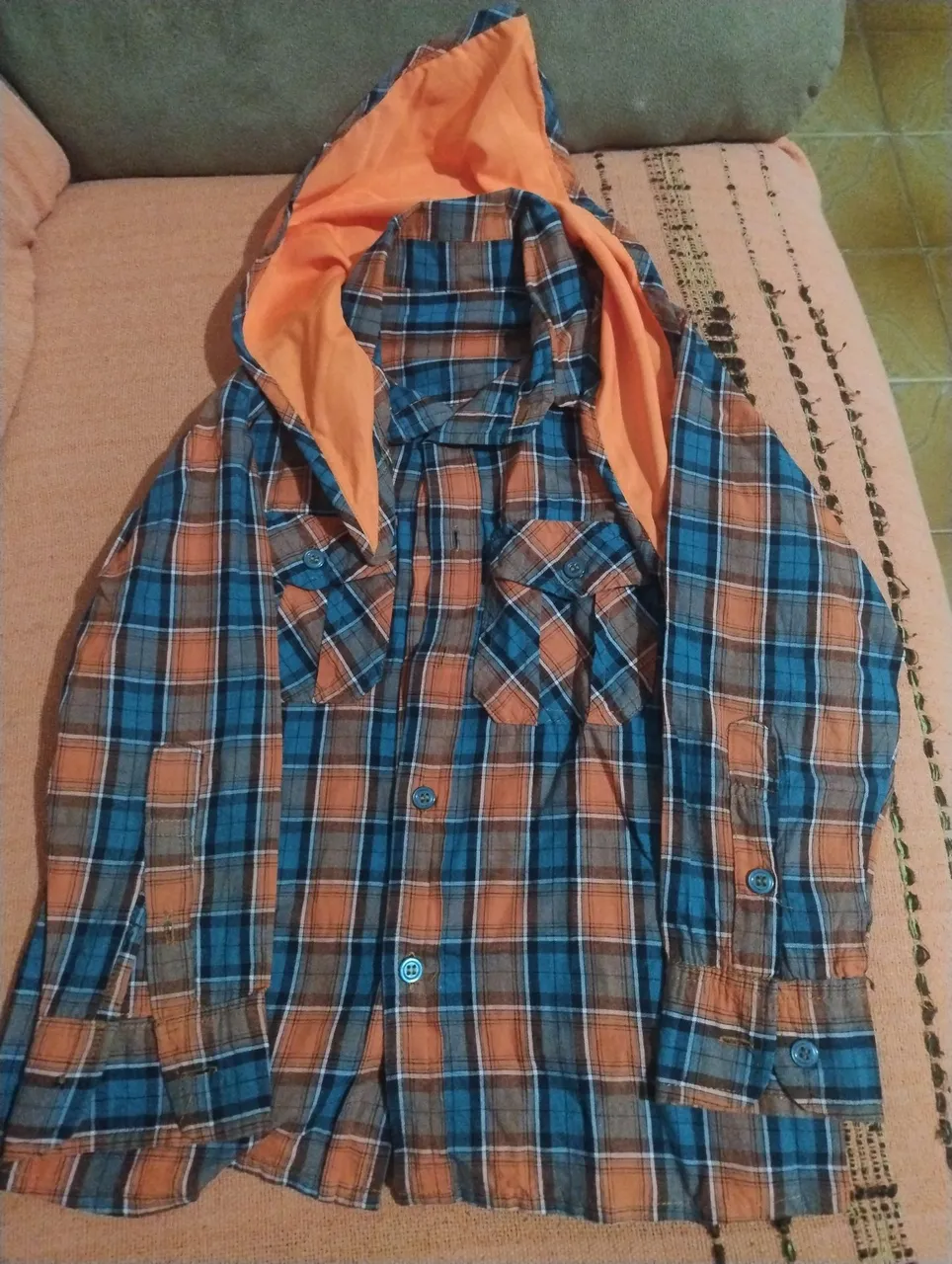 Camisa Xadrez com Capuz Laranja e Azul